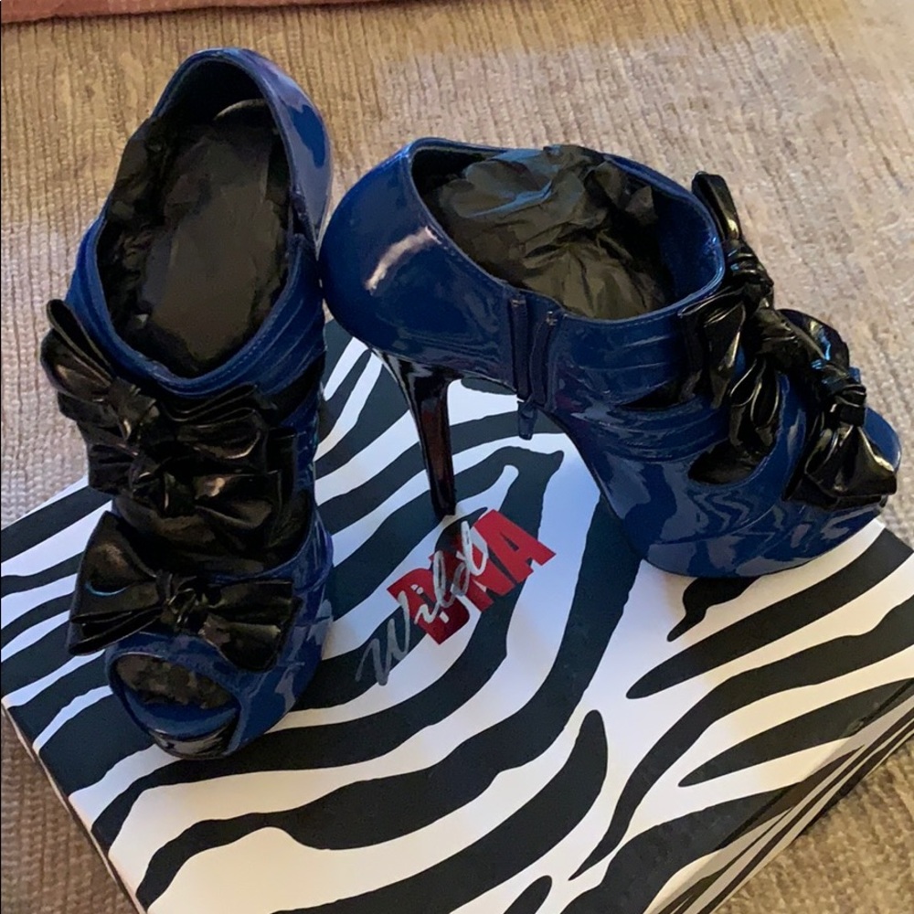 Super Cute Stilettos with Bows